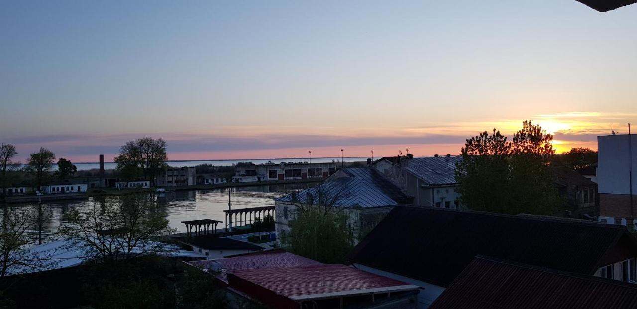 Musura Bay Apartments スリナ エクステリア 写真